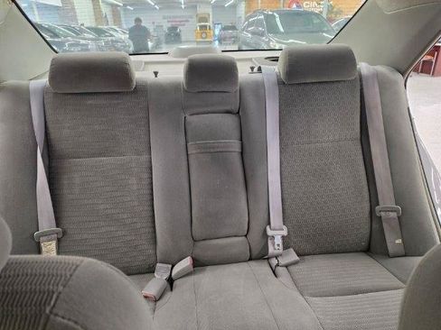 Used 2005 Toyota Camry FWD image 32