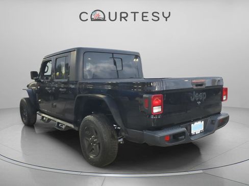 Used 2020 Jeep Gladiator Sport w/ Quick Order Package 23S image 2