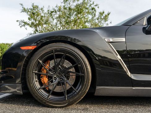 Used 2010 Nissan GT-R Premium AWD/4WD image 71