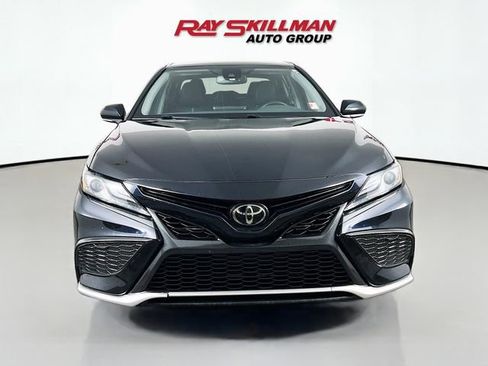 Used 2021 Toyota Camry XSE image 2