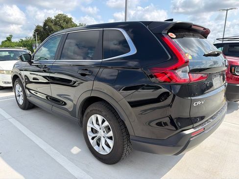Used 2025 Honda CR-V LX image 6