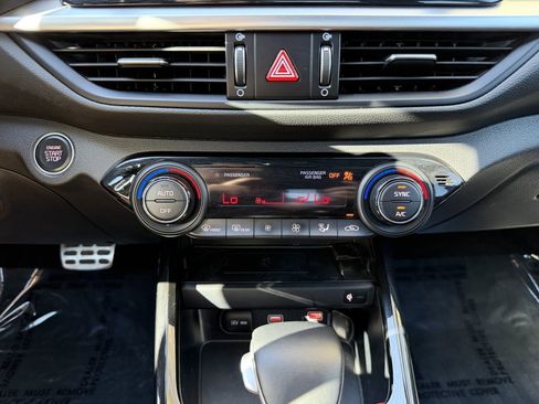 Used 2022 Kia Forte GT w/ GT Technology Package image 25