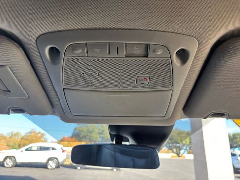 Used 2019 Nissan Rogue SL image 19