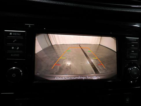 Used 2019 Nissan Rogue SV AWD/4WD image 16