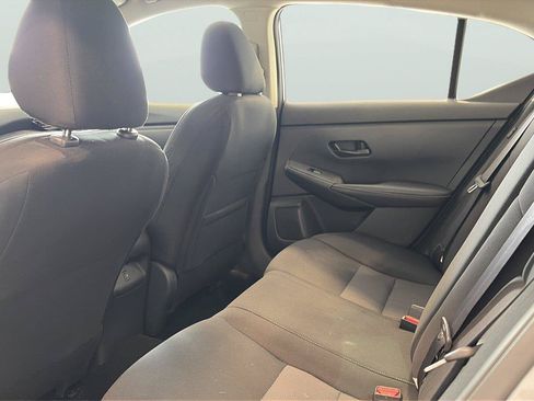 Used 2024 Nissan Sentra SV FWD image 17