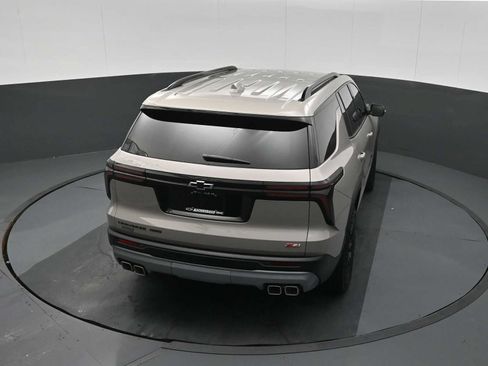 Used 2026 Chevrolet Traverse Z71 w/ Driver Confidence Package AWD/4WD image 12
