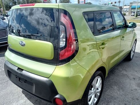 Used 2014 Kia Soul + FWD image 5