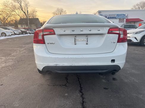 Used 2012 Volvo S60 T5 image 13