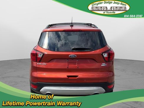 Used 2019 Ford Escape SE image 7