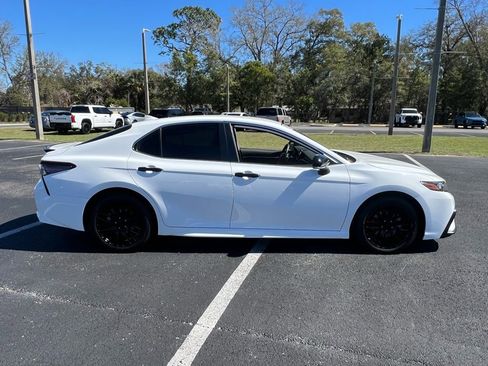 Used 2023 Toyota Camry SE image 6