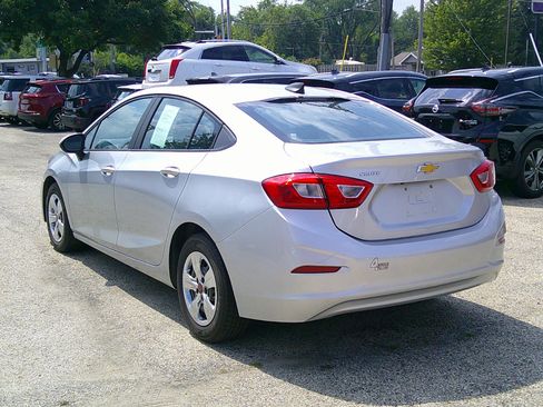 Used 2017 Chevrolet Cruze LS image 5