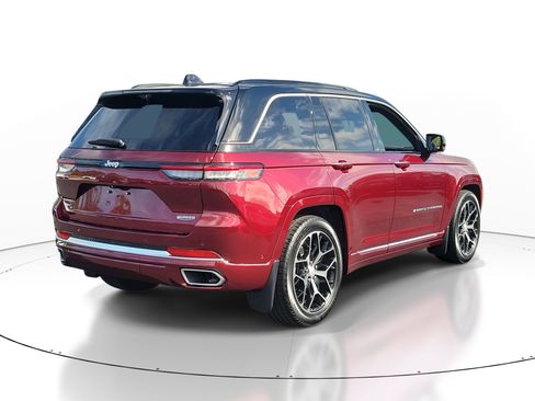 Used 2025 Jeep Grand Cherokee Summit image 6