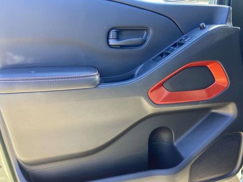 Used 2026 Nissan Frontier PRO-4X w/ Pro-4x Convenience Package image 12