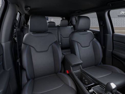 New 2026 Jeep Compass Limited AWD/4WD image 16