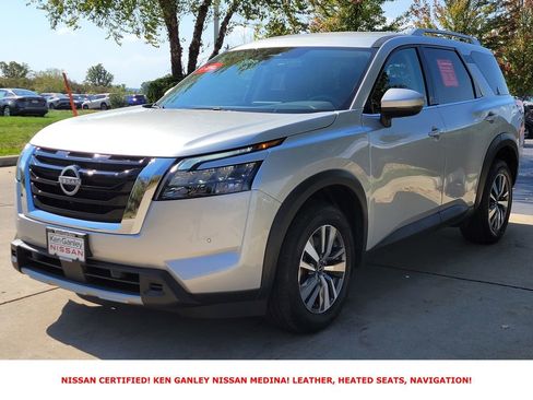 Certified 2025 Nissan Pathfinder SL image 7