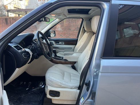 Used 2011 Land Rover Range Rover Sport HSE LUX image 14