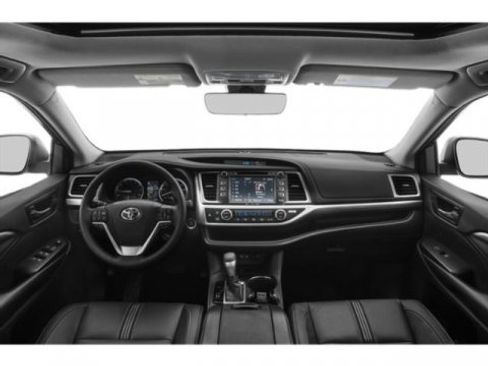 Used 2019 Toyota Highlander SE AWD/4WD image 8