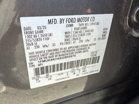 Used 2025 Ford Explorer ST-Line AWD/4WD image 30