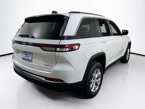 Used 2022 Jeep Grand Cherokee Limited image 5