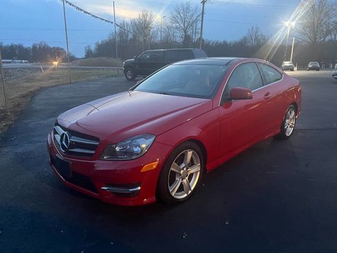 Used 2013 Mercedes-Benz C 250 Coupe image 1
