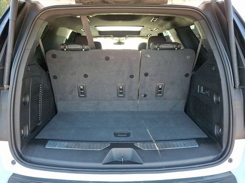 Certified 2022 Chevrolet Tahoe RST w/ Luxury Package AWD/4WD image 31