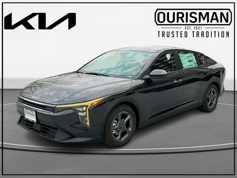 New 2025 Kia K4 LXS image 2