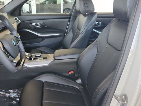 Used 2025 BMW 330i Sedan RWD image 15