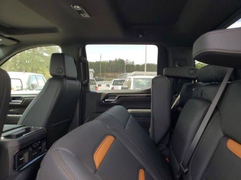 New 2026 GMC Sierra 1500 AT4 w/ Technology Package AWD/4WD image 10