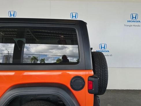 Used 2019 Jeep Wrangler Sport AWD/4WD image 27