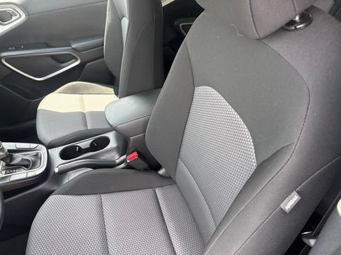 Used 2024 Kia Soul LX w/ Option Group 015 FWD image 24