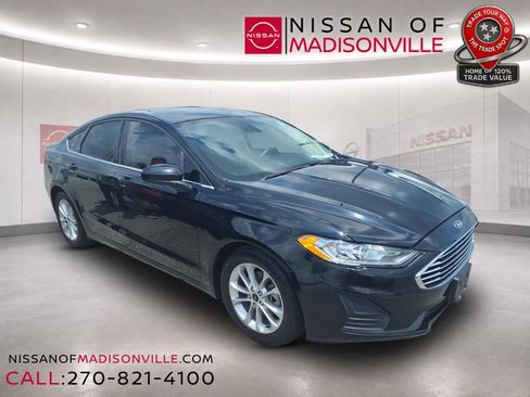 Used 2019 Ford Fusion SE FWD image 1