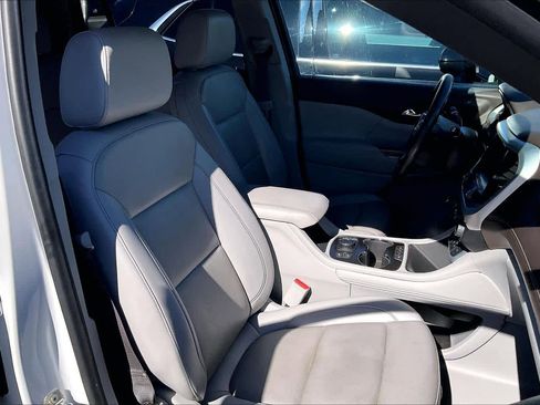 Used 2021 GMC Acadia SLT image 7