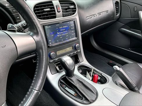 Used 2006 Chevrolet Corvette Coupe w/ Roof Package image 10