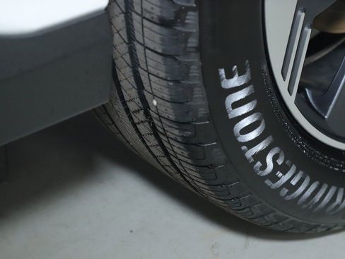 Certified 2025 Nissan Murano SL AWD/4WD image 37