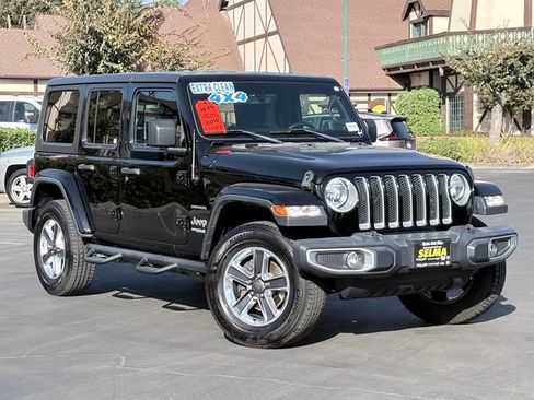 Used 2019 Jeep Wrangler Unlimited Sahara AWD/4WD image 2