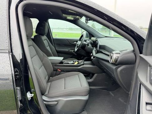 Used 2026 Chevrolet Equinox LT FWD image 10