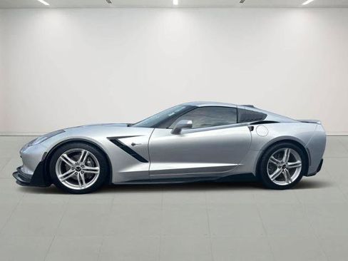 Used 2017 Chevrolet Corvette Stingray Coupe w/ 3LT Preferred Equipment Group image 3