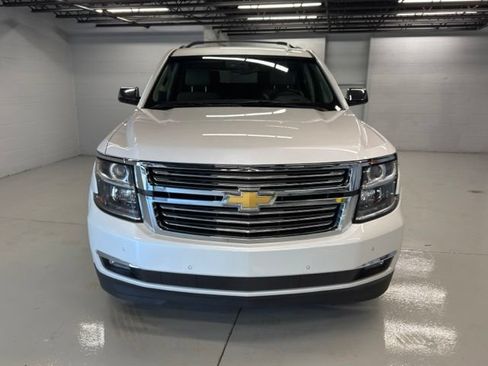 Used 2018 Chevrolet Suburban Premier AWD/4WD image 2