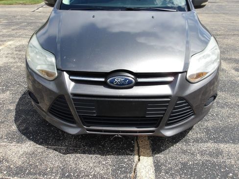 Used 2014 Ford Focus SE w/ SE Winter Package FWD image 26