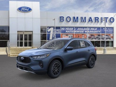 New 2026 Ford Escape SE image 1