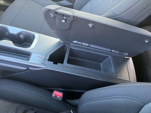 New 2026 Chevrolet Equinox EV LT image 14