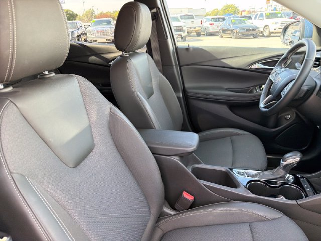 Used 2024 Buick Encore GX Preferred w/ Comfort Package FWD image 25