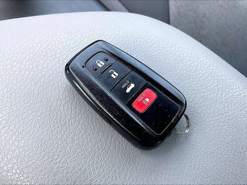 Used 2021 Toyota Camry LE w/ Audio Upgrade Package FWD image 34