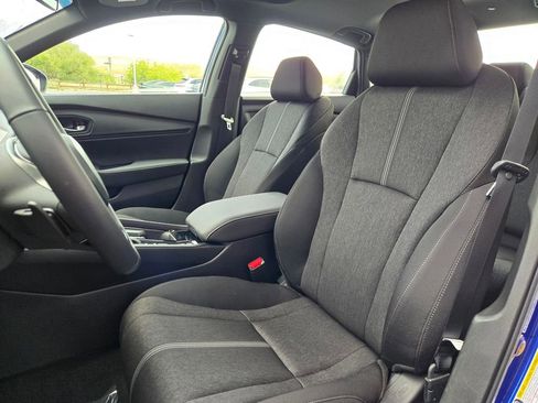 Used 2025 Honda Accord Sport image 19