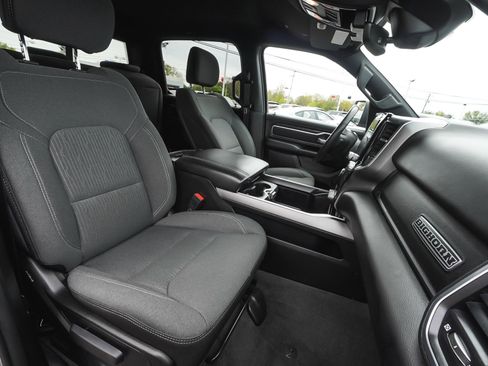 Used 2024 RAM 1500 Big Horn AWD/4WD image 42