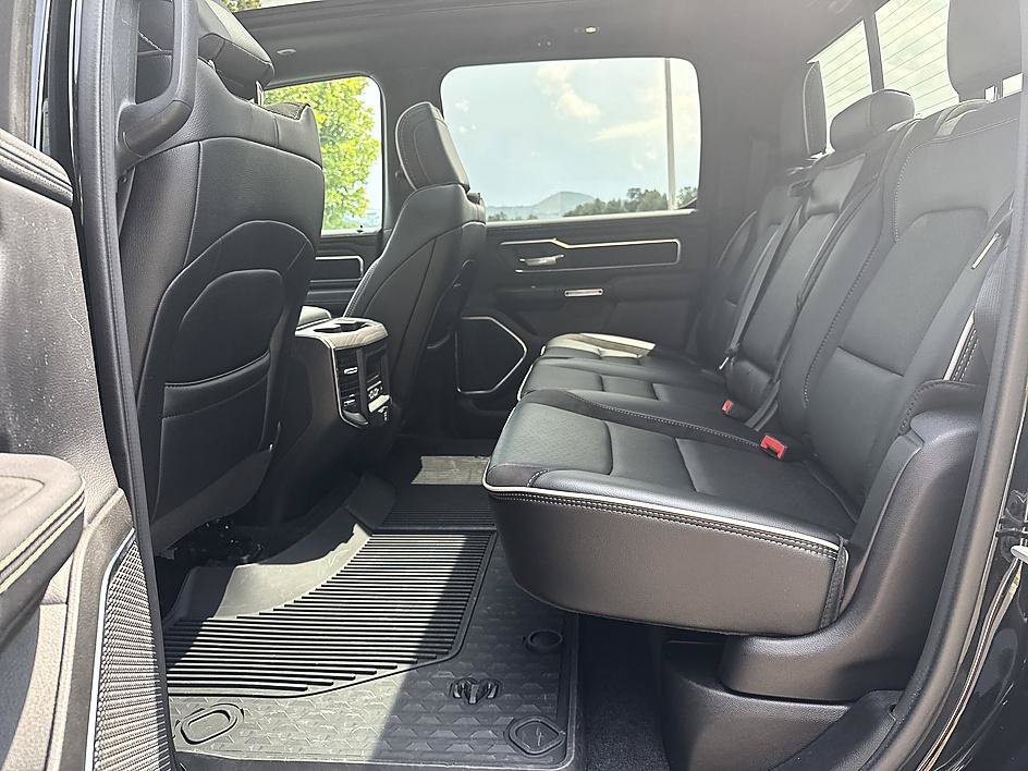 Used 2025 RAM 1500 Laramie AWD/4WD image 12