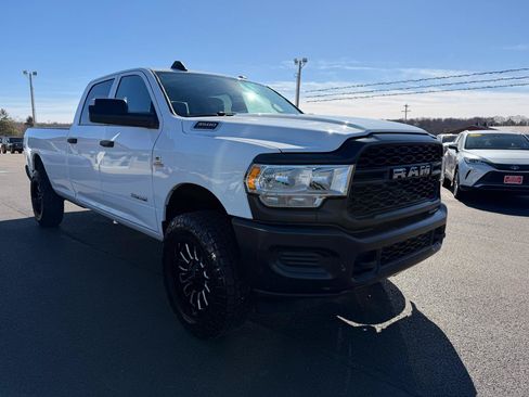 Used 2022 RAM 3500 Tradesman AWD/4WD image 3