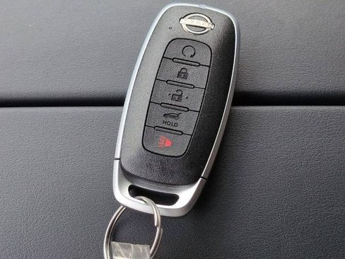 Certified 2026 Nissan Rogue SV FWD image 27