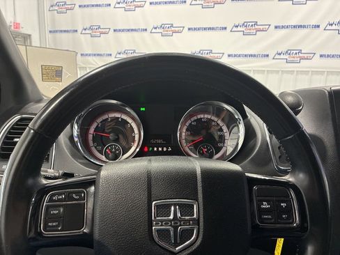 Used 2017 Dodge Grand Caravan SXT image 18