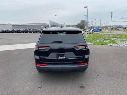 Used 2025 Jeep Grand Cherokee L Altitude AWD/4WD image 6